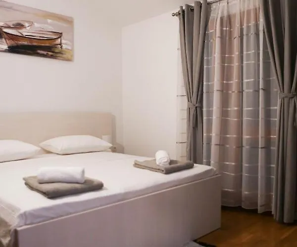 Family Friendly House With A Swimming Pool Zavalatica, Korcula - 9476 Semesterbostad