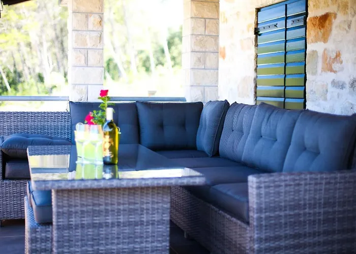 Family Friendly House With A Swimming Pool Zavalatica, Korcula - 9476